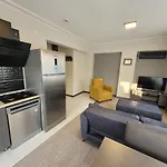 The U Homes شقة